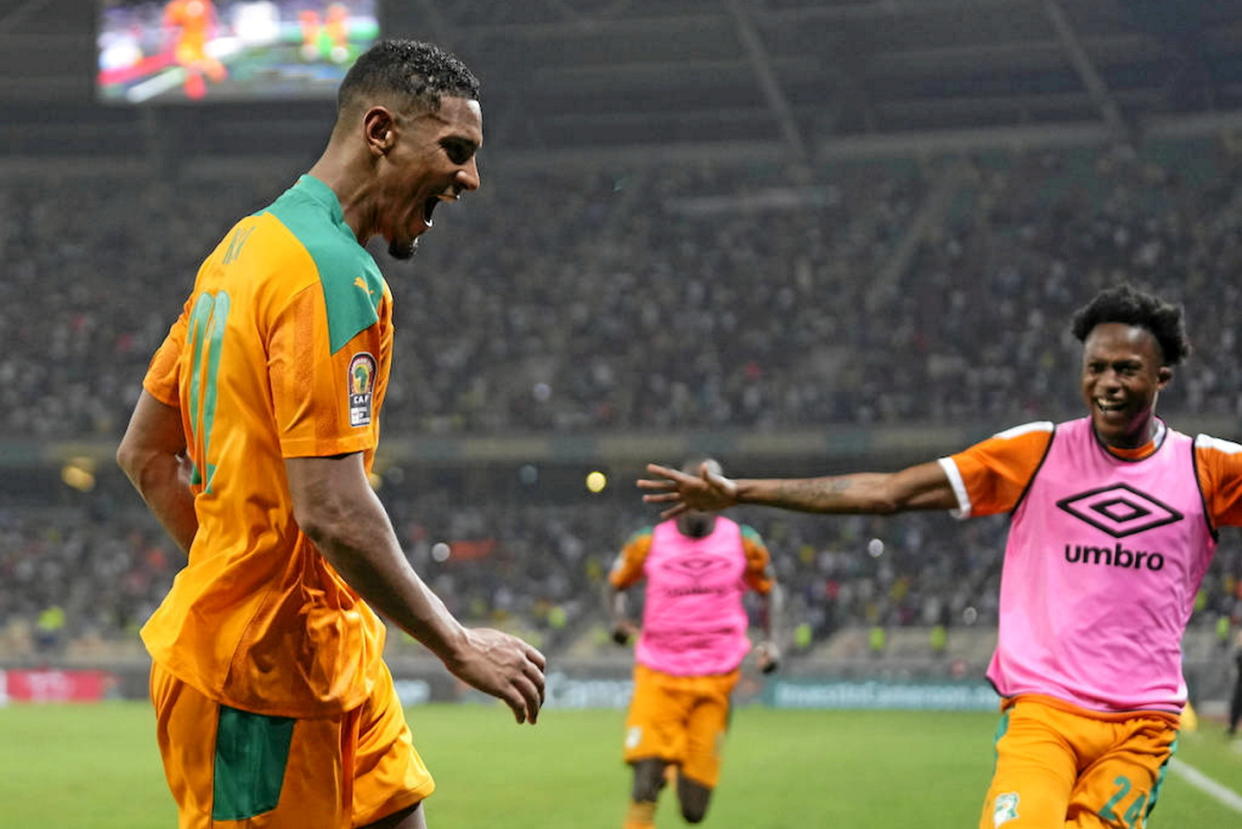 La Côte d'Ivoire pourra compter sur ses joueurs vedettes, comme l'attaquant Sébastien Haller (Dortmund), lors de la Coupe d'Afrique des nations (CAN) qui se tiendra à domicile du 13 janvier au 11 février.  - Credit:Themba Hadebe/AP/SIPA