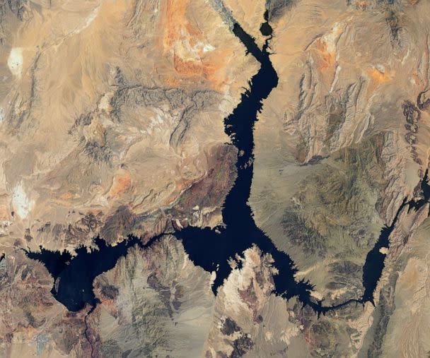 PHOTO: Images released by NASA show the water levels at Lake Mead, Nevada, July 6, 2000. (NASA)