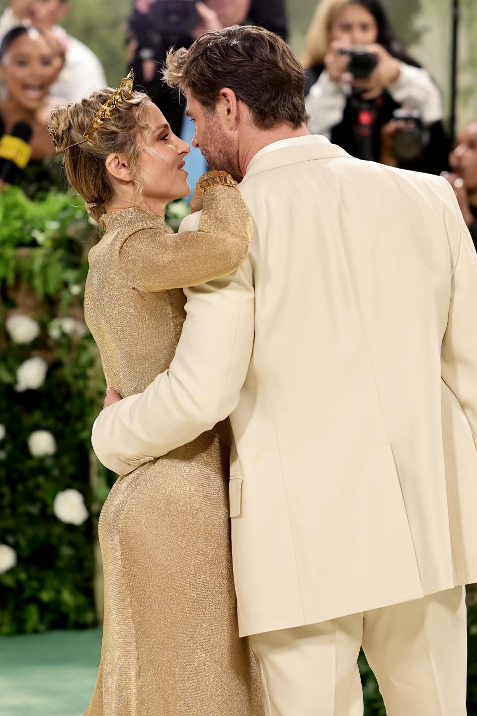 Elsa Pataky y Chris Hemsworth.  (Photo by Theo Wargo/GA/The Hollywood Reporter via Getty Images)