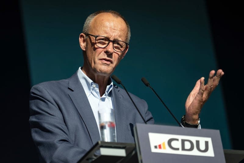 Christian Democratic Union (CDU) Chairman Friedrich Merz takes part in the CDU Brandenburg election campaign that concludes at Bassinplatz. Fabian Sommer/dpa