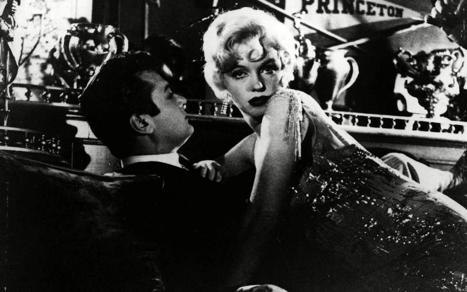 Marilyn Monroe and Tony Curtis in Some Like It Hot