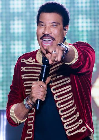 <p>Live Nation</p> Lionel Richie