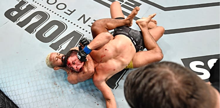 Deiveson Figueiredo submits Joe Benavidez at UFC on ESPN+ 30