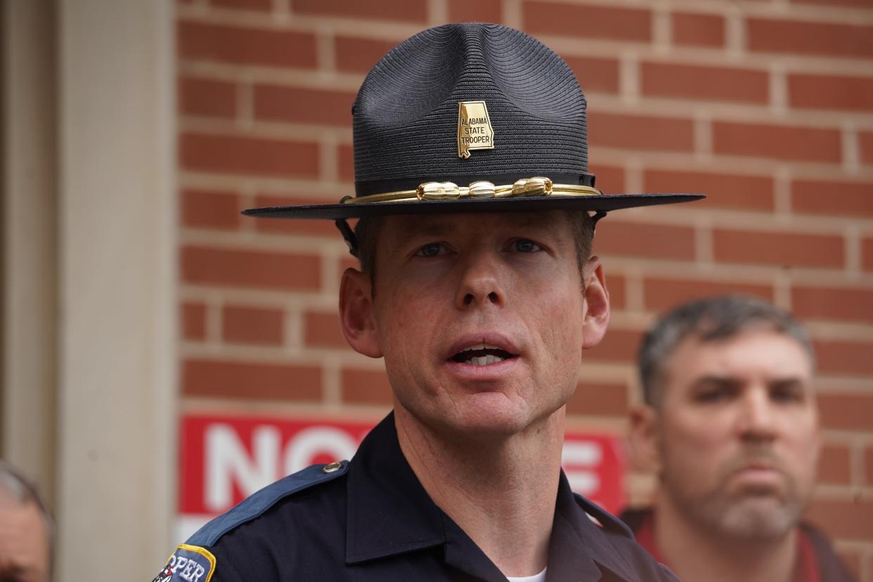 Sergeant Jeremy Burkett speaks at a press conference (16 April 2023) (Getty Images)