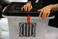 <p>A ballot box is closed at a polling station as voting continues in the referendum on Oct. 1, 2017 in Barcelona, Spain. More than five million eligible Catalan voters are estimated to visit 2,315 polling stations today for Catalonia’s referendum on independence from Spain. (Photo: Dan Kitwood/Getty Images) </p>