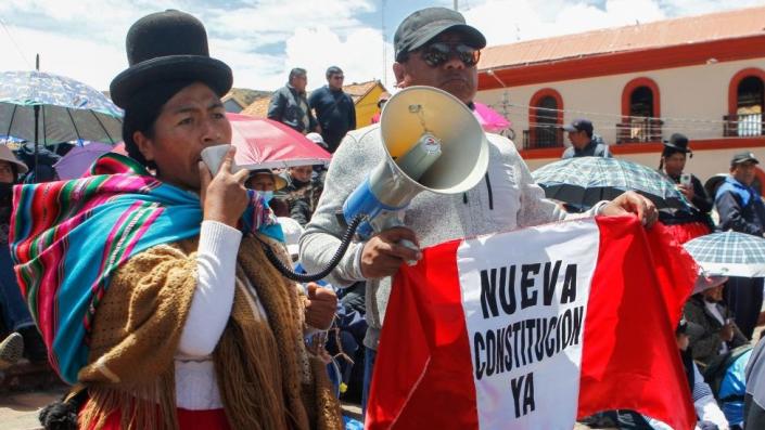 Manifestantes pro Pedro Castillo en Puno, PerÃº. 16 de diciembre 2022