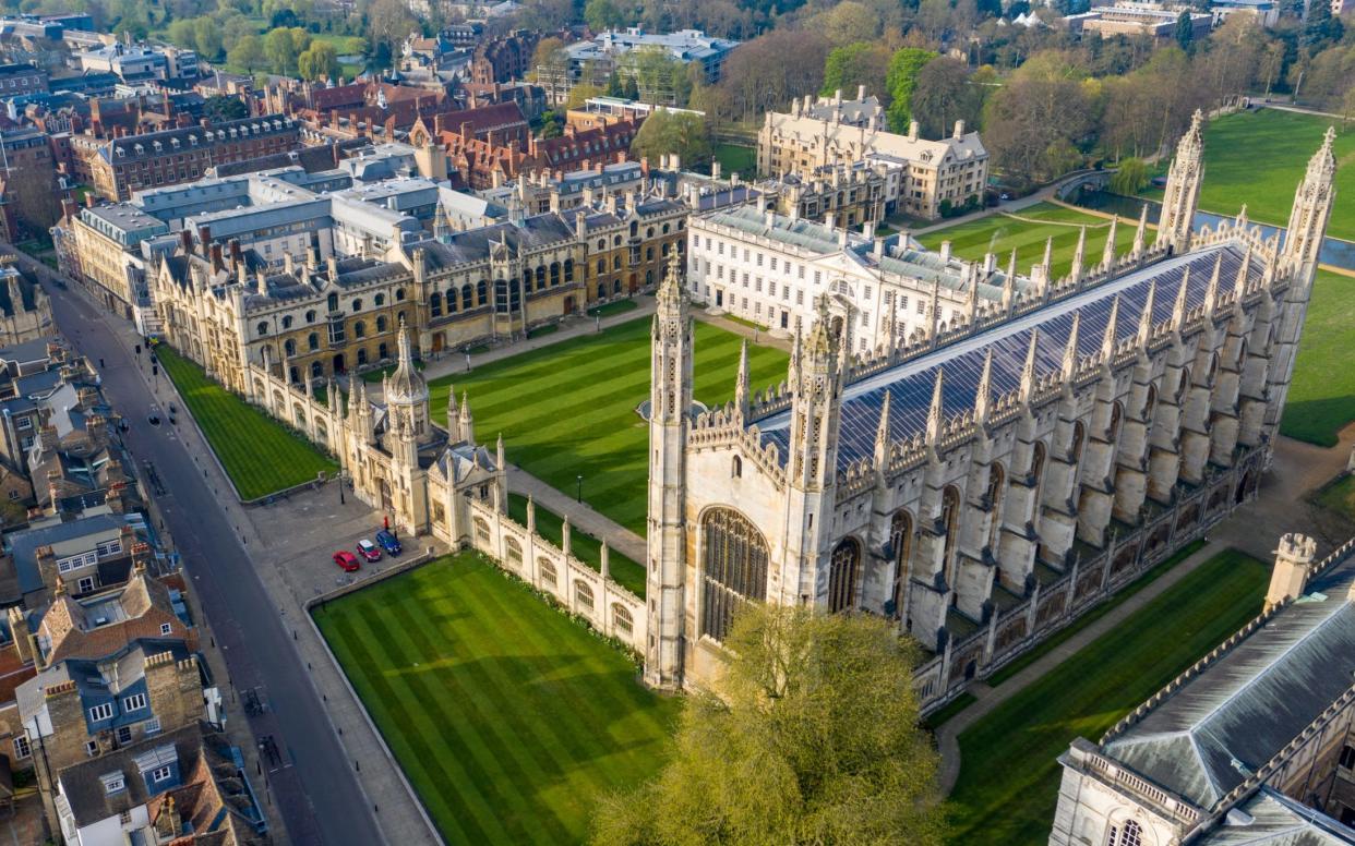 University of Cambridge King’s College chapel solar panels eco-friendly power clean energy - Bav Media