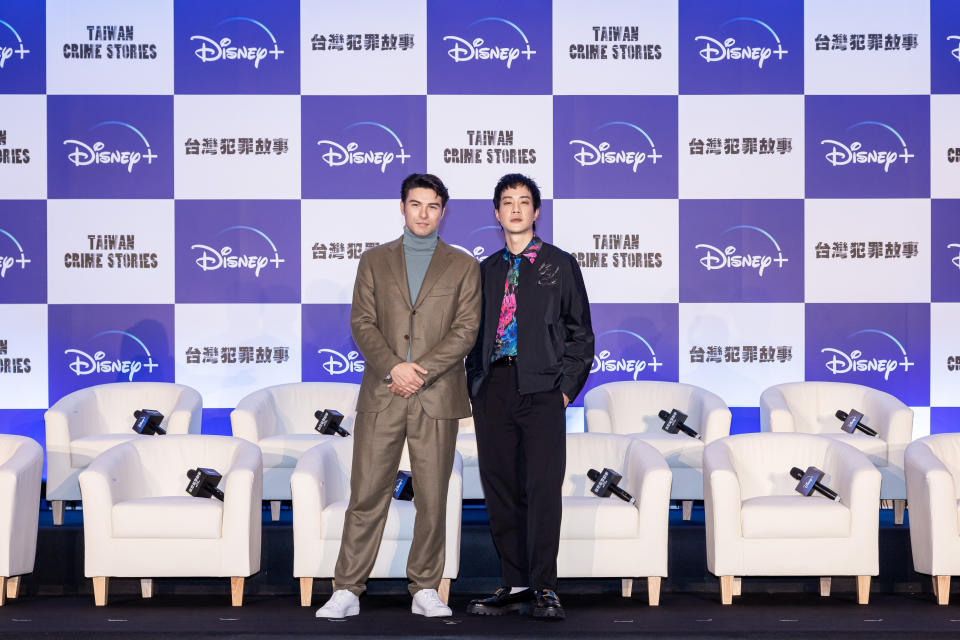 《台灣犯罪故事》單元一〈出軌〉，鳳小岳（左）與薛仕凌。（圖／Disney+）