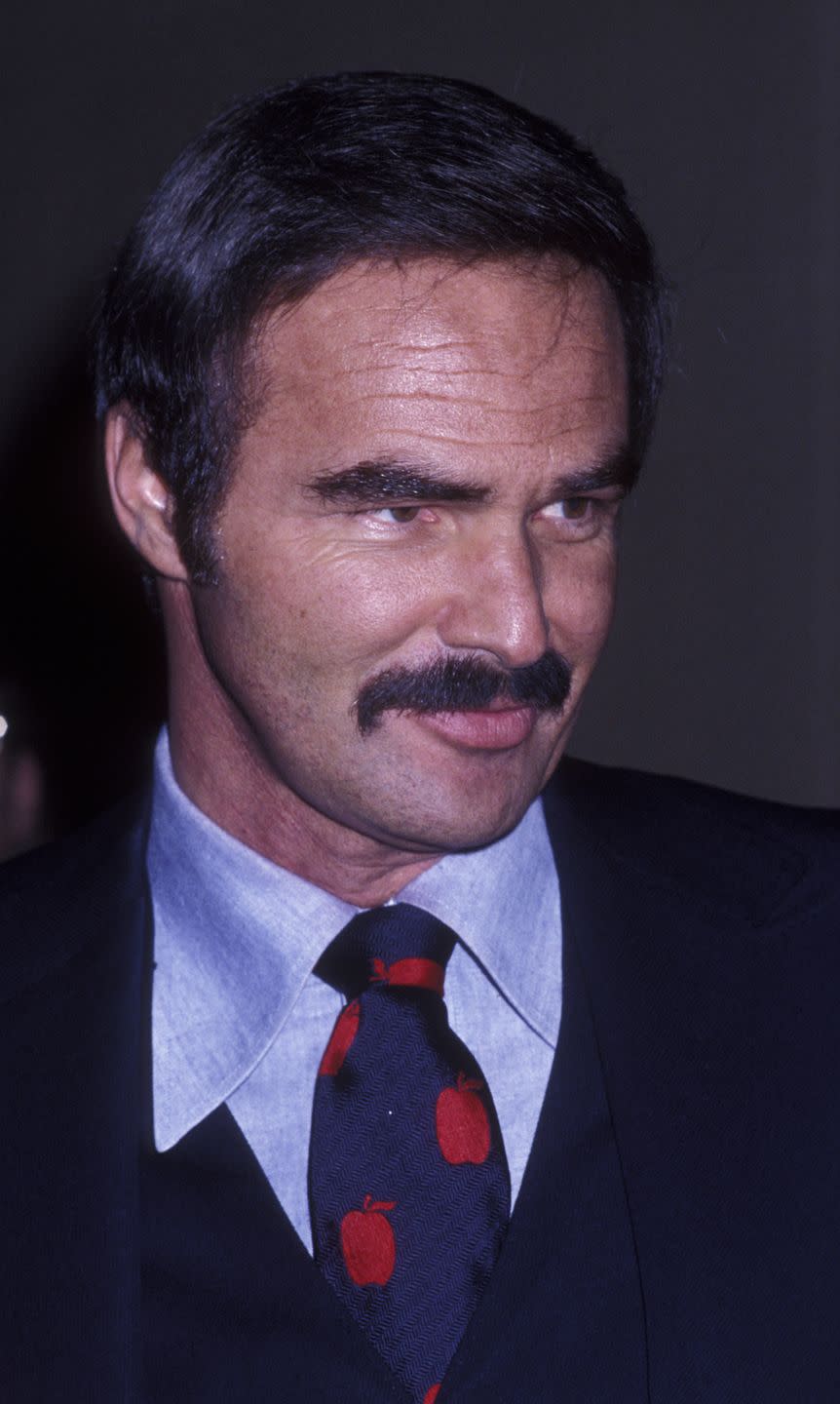 <p>Reynolds gives someone a smoldering stare at the opening of <em>Annie</em> on November 4, 1977 in New York City.</p>