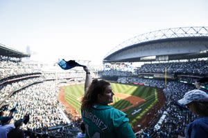 Seattle Mariners - Secure your spot 🔒 2023 season ticket memberships are  on sale! Get yours now for priority presale access for 2022 Postseason home  games and 2023 All-Star Week. #SeaUsRise Mariners.com/23