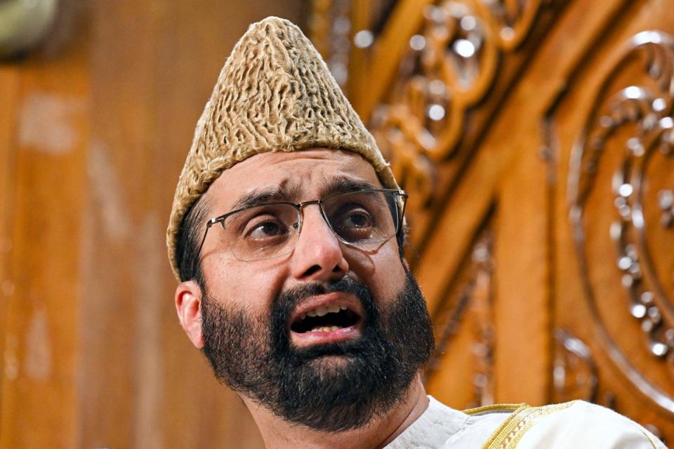 Separatist leader Mirwaiz Umar Farooq released after four years of house arrest, delivers the friday sermon at Jamia Masjid in downtown Srinagar (AFP via Getty Images)