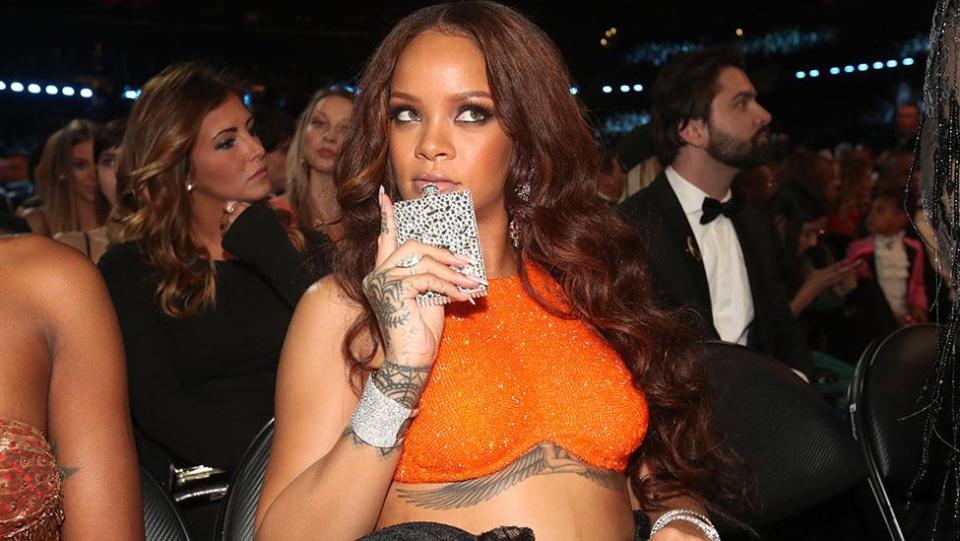 15 times Rihanna shed a little savage on the Internet