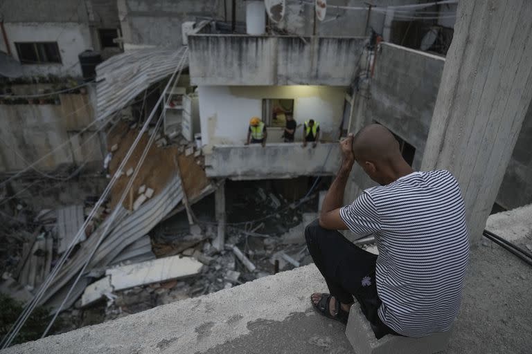 Infraestructura dañada tras el ataque de Israel en Cisjordania. (AP Foto/Majdi Mohammed)