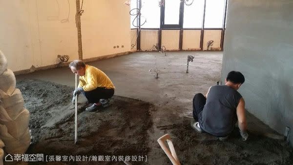 地板工程也有分軟硬底？一次搞懂老屋的泥作與貼磚工程吧！