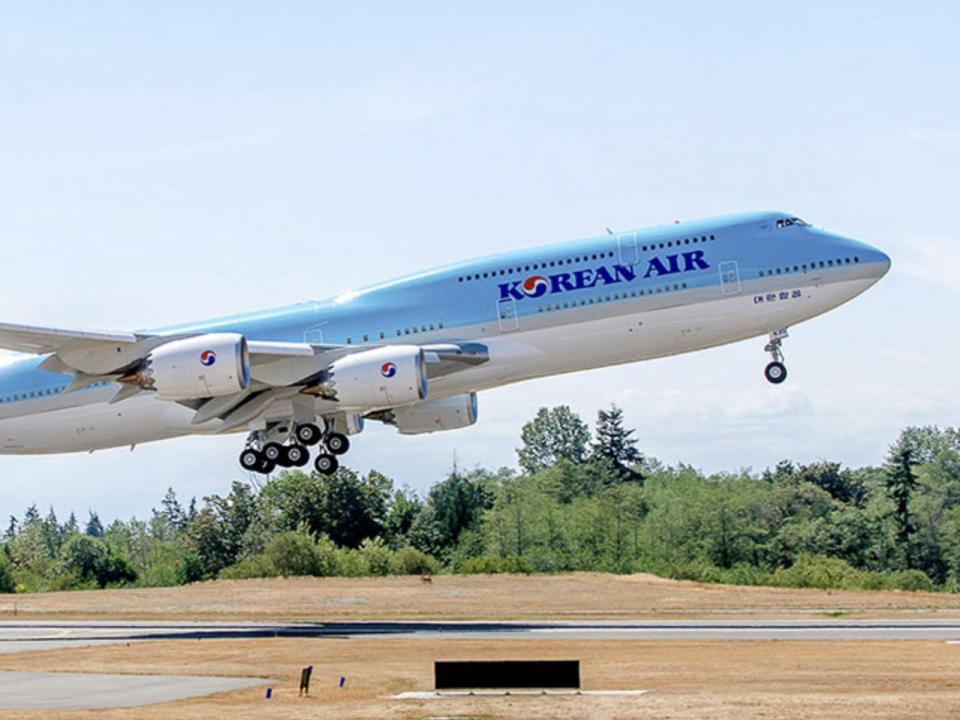 Korean Air Boeing 747