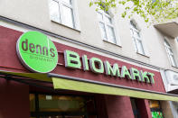 <p>Die Dennree-Gruppe hat sich auf den Handel mit Biogütern spezialisiert. In zahlreichen deutschen Großstädten befinden sich schon Denns Biomärkte, die den Kunden offenbar gut gefallen – sonst wäre ein Umsatz von einer Milliarden Euro kaum möglich gewesen. (Foto: ddp) </p>