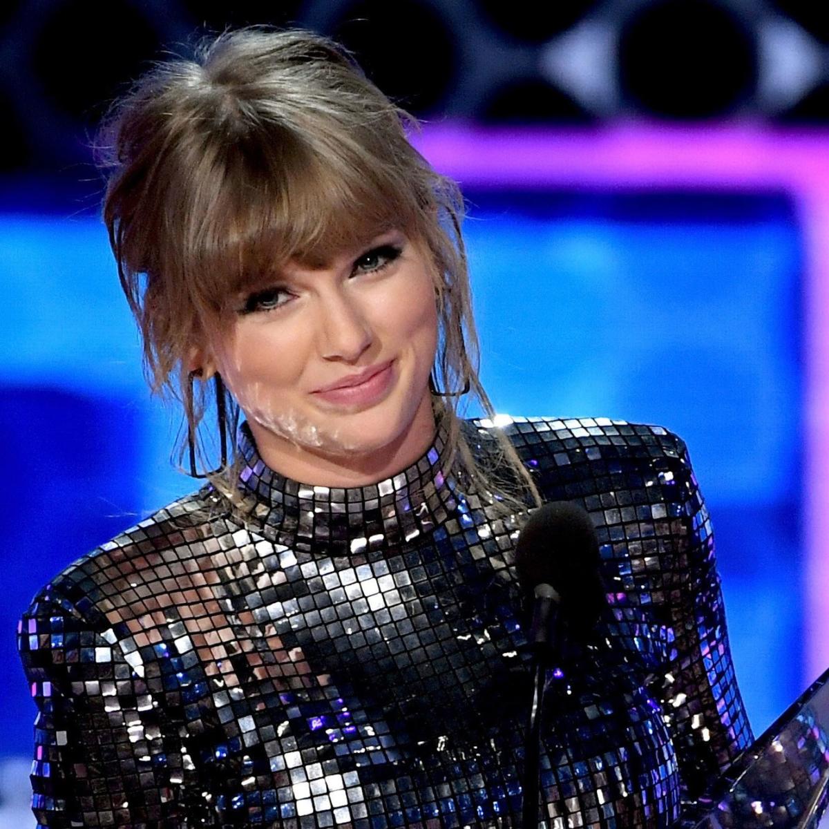 Taylor Swift Reminded People To Vote On Nov 6 During Her Amas 2018 Speech 