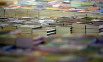 Estanterías repletas de libros en la Feria del Libro de Buenos Aires, el martes 22 de abril del 2014. La feria comienza oficialmente el jueves. (AP Foto/Natacha Pisarenko)