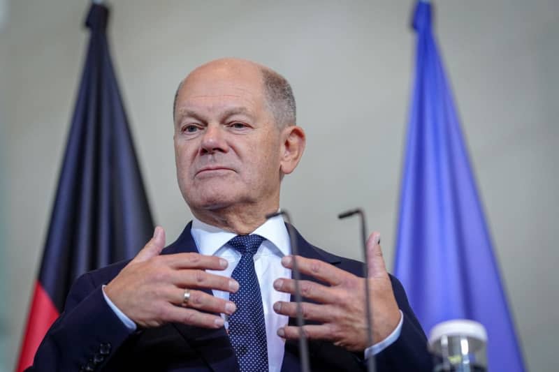 Germany's Chancellor Olaf Scholz (SPD) holds a press conference with Kenya President William Samoei Ruto in the Chancellery. Germany and Kenya sign a migration agreement. Kay Nietfeld/dpa