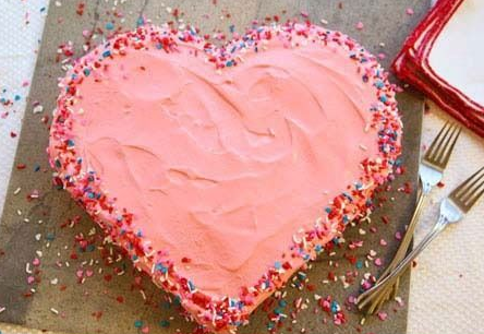 The Simply Heart Bake