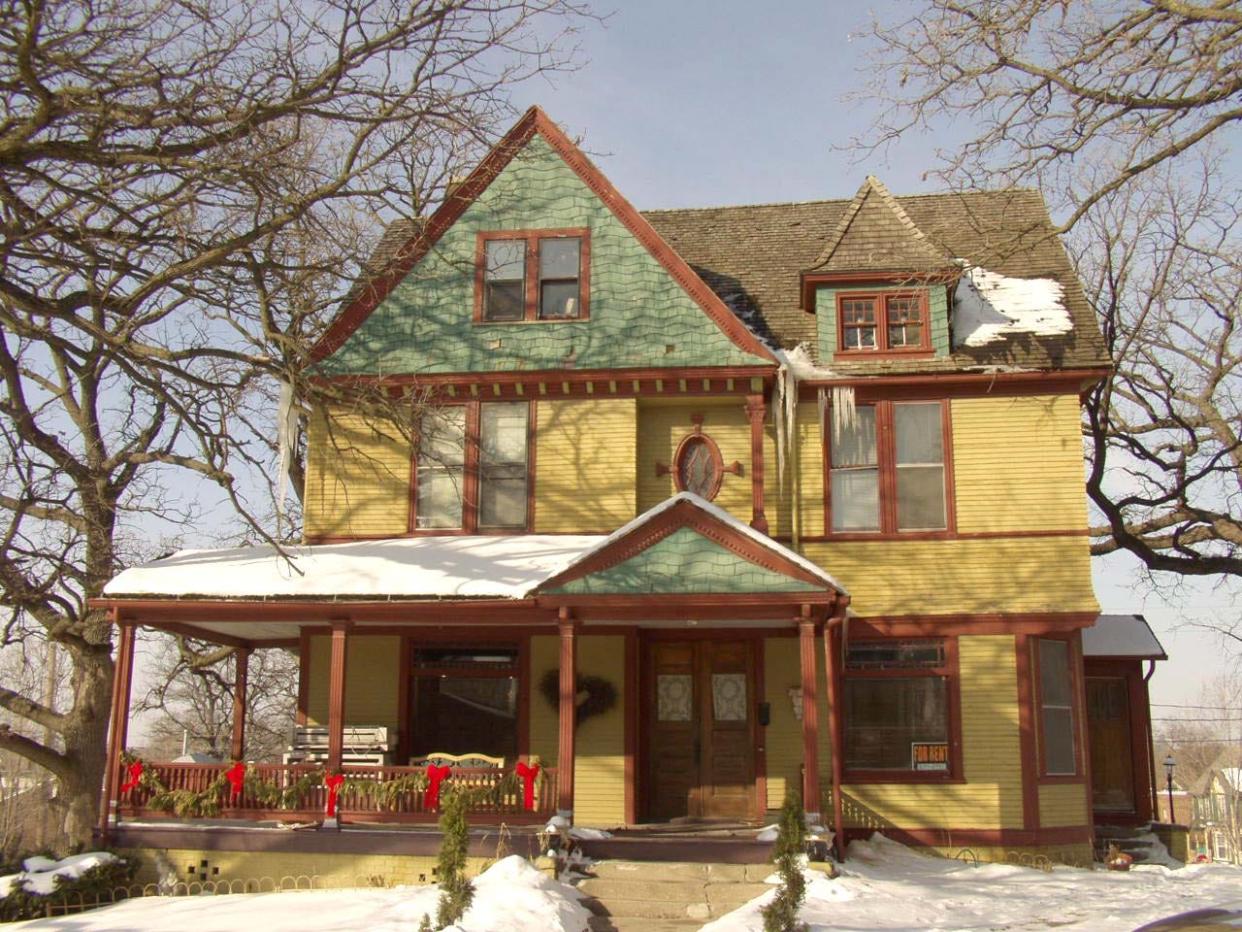 Des Moines' Sherman Hill neighbors say they want to look for ways to save a century-old, fire-scarred house at 696 18th St. after the property owner requested to waive an advertisement period and demolish the historic house.
