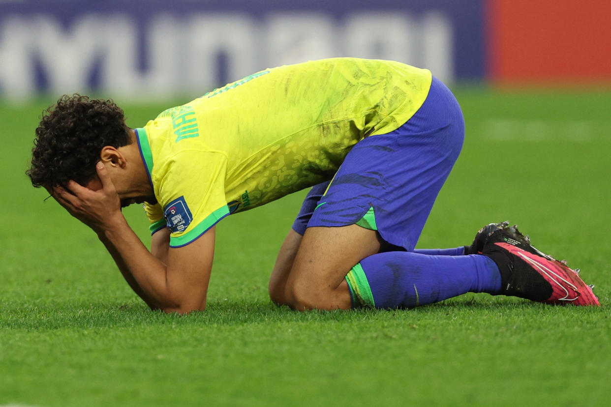 Marquinhos falló un penal en el partido entre Brasil y Croacia en los cuartos de final de Qatar 2022 (Foto: ADRIAN DENNIS/AFP via Getty Images)