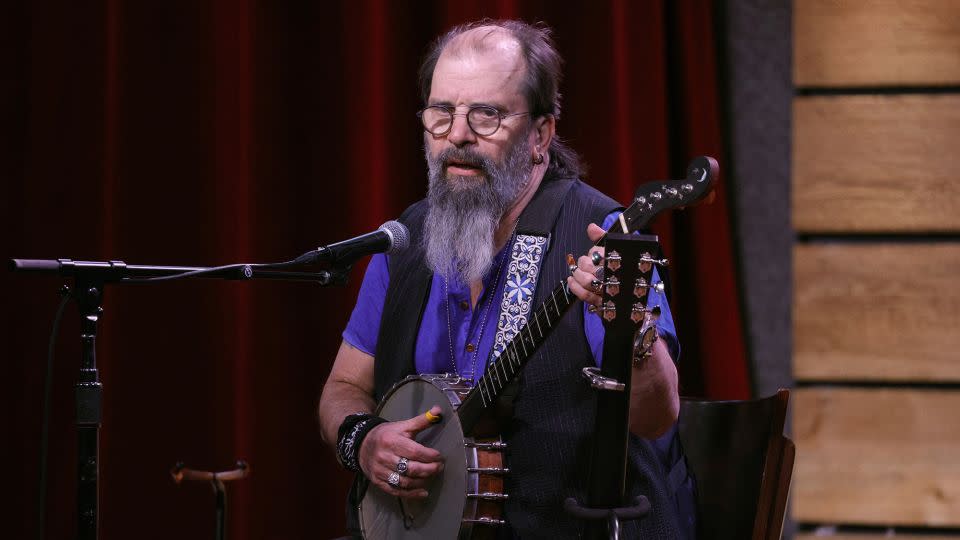 Singer & songwriter Steve Earle performs at City Winery Nashville on April 03, 2021 in Nashville, Tennessee. - Jason Kempin/Getty Images