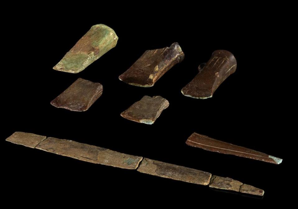 The set of 2,800-year-old artifacts found in Pendoylan. Photo from Amgueddfa Cymru – Museum Wales