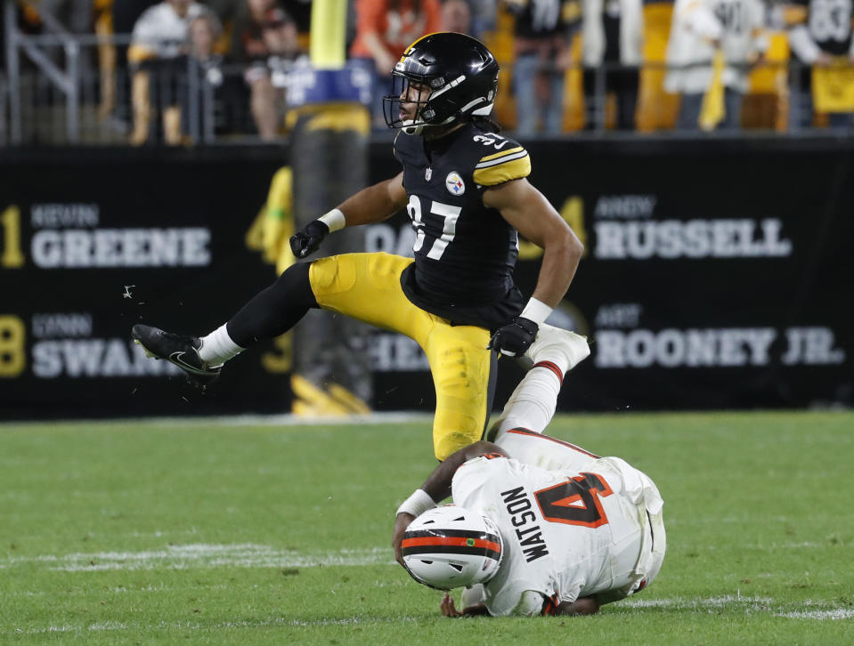 Sep 18, 2023; Pittsburgh, Pennsylvania, USA; Pittsburgh Steelers safety Elijah Riley (37) reacts after recording a sack against <a class="link " href="https://sports.yahoo.com/nfl/teams/cleveland/" data-i13n="sec:content-canvas;subsec:anchor_text;elm:context_link" data-ylk="slk:Cleveland Browns;sec:content-canvas;subsec:anchor_text;elm:context_link;itc:0">Cleveland Browns</a> quarterback <a class="link " href="https://sports.yahoo.com/nfl/players/30125" data-i13n="sec:content-canvas;subsec:anchor_text;elm:context_link" data-ylk="slk:Deshaun Watson;sec:content-canvas;subsec:anchor_text;elm:context_link;itc:0">Deshaun Watson</a> (4) during the fourth quarter at Acrisure Stadium. Pittsburgh won 26-22. Credit: Charles LeClaire-USA TODAY Sports