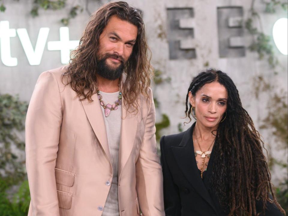 Jason Momoa y Lisa Bonet en el estreno de ‘See’ en Los Ángeles el 21 de octubre de 2019 (NICK AGRO/AFP via Getty Images)