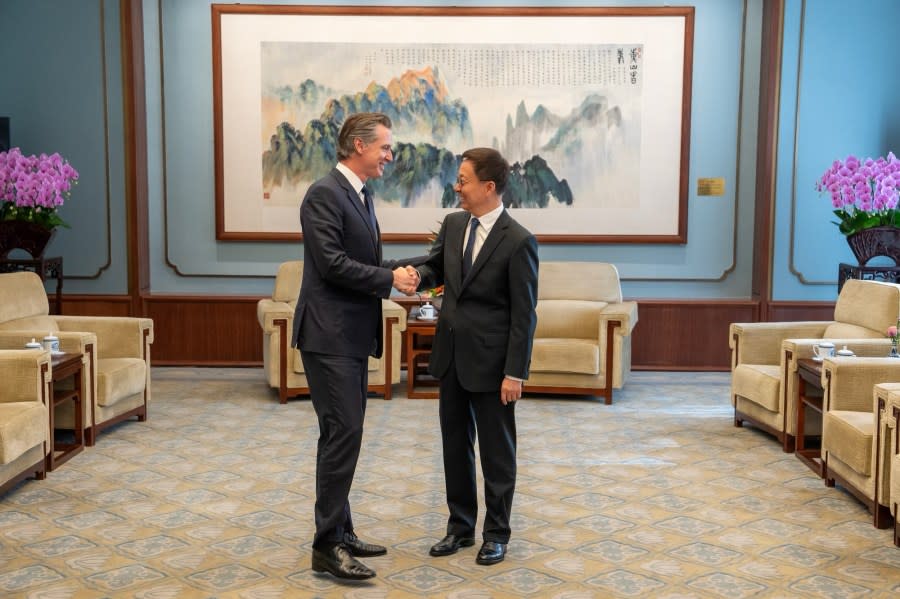 California Gov. Gavin Newsom meets with Chinese President Xi Jinping