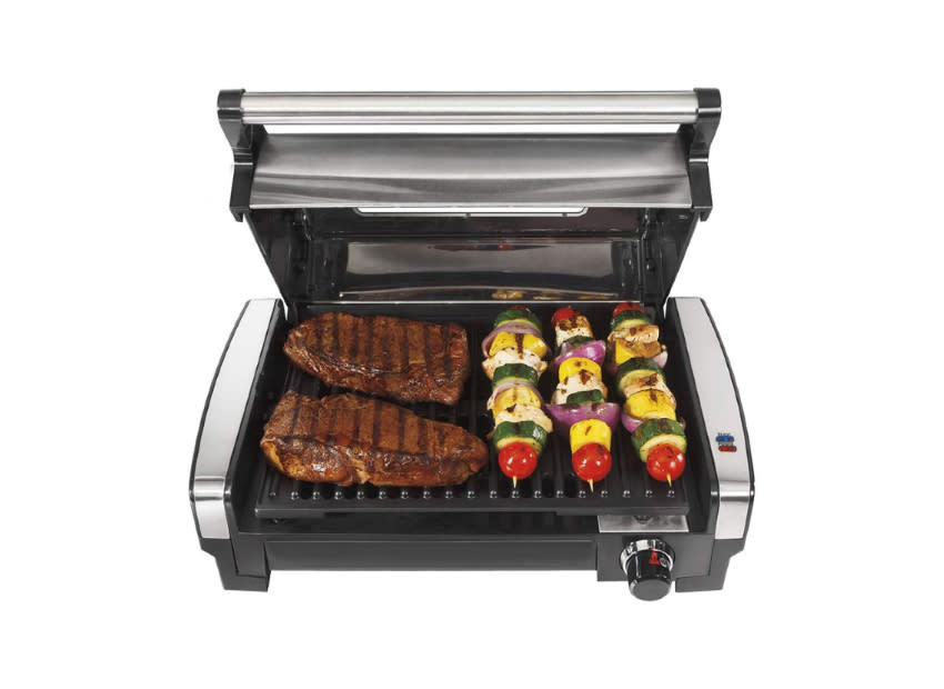 Hamilton Beach Electric Indoor Searing Grill. (Photo: Amazon)