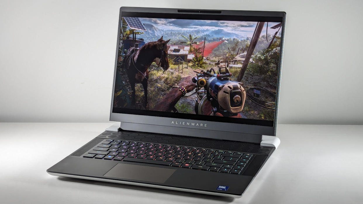  Alienware x16 R2 review. 