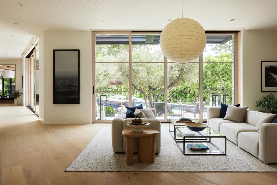 Tour a Serene Beverly Hills Home Designed to Maximize the California Sunlight