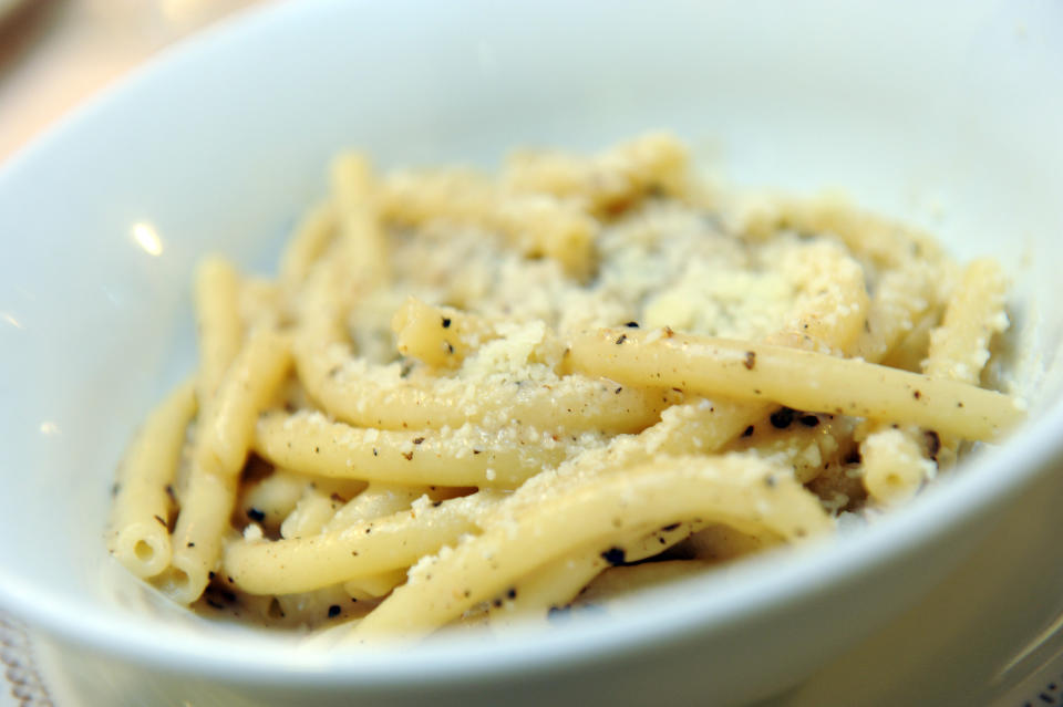 A bowl of cacio e pepe.