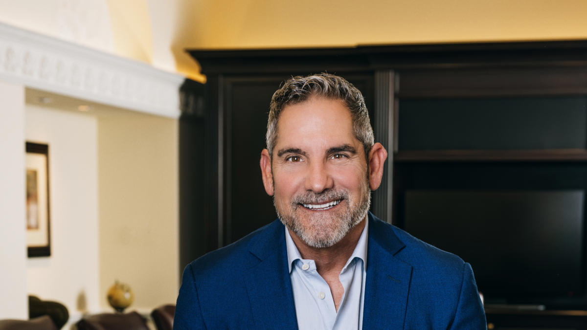 Best Banks 2024 2 Big Things Grant Cardone Looks For in a Bank