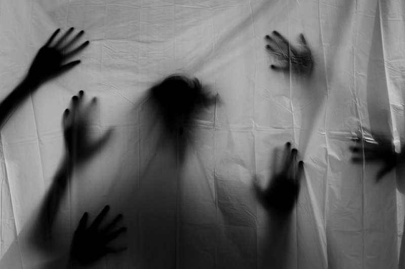 恐懼 暴力 性侵害 性騷擾 黑幕 黑手 內幕（示意圖，取自nmagwood@pixabay/CC0）