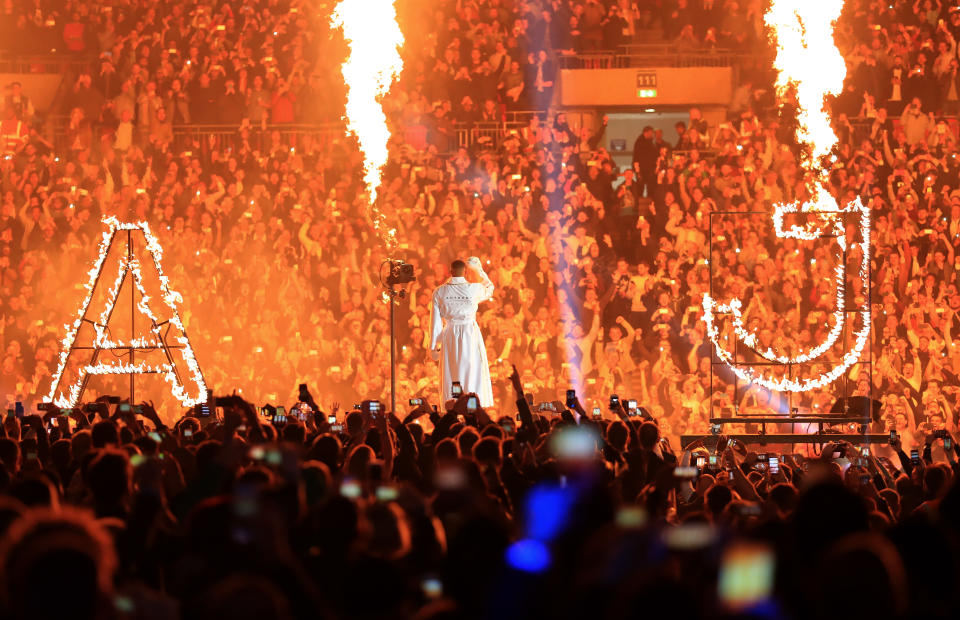 Anthony Joshua makes a spectacular entrance through a crowd of 90,000 fans at Wembley Stadium in London in 2017 to fight Wladimir Klitschko. (Getty Images)