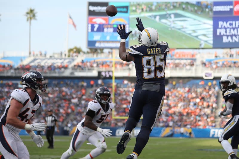 Los Angeles Chargers tight end Antonio Gates (85) catches a touchdown reception in a game, Sunday, Nov 18, 2018, in Carson, Calif. | Peter B Joneleit