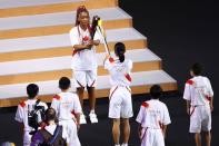 <p>Naomi Osaka a allumé la flamme olympique vendredi.</p>