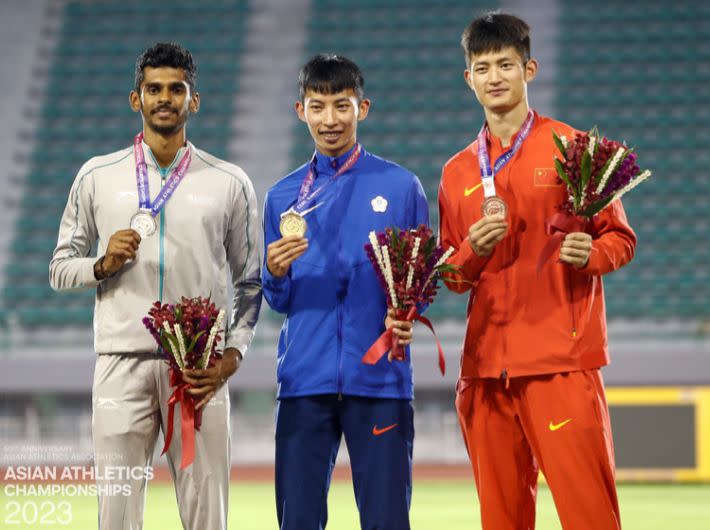 林昱堂替中華隊拿下亞錦賽史上第三面男子跳遠金牌。（圖：亞洲田總）