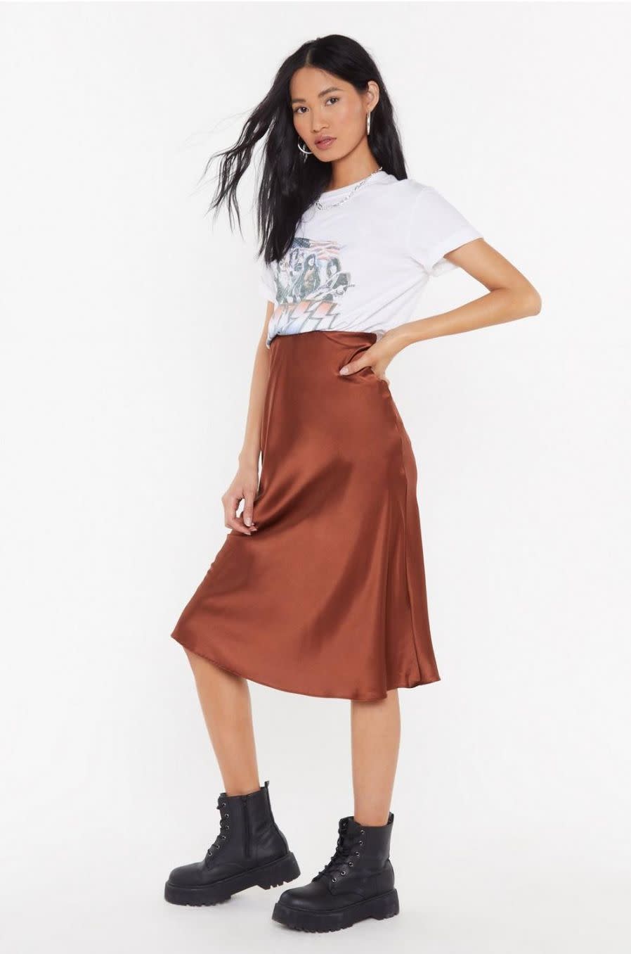 Get the <a href="https://www.nastygal.com/slipped-and-fell-satin-midi-skirt/AGG67612-166-20.html?gclid=EAIaIQobChMIg4D-qq6B5wIVBYzICh2DuwtOEAQYBSABEgJBXvD_BwE&amp;istCompanyId=c0be3c48-e653-4c39-b0ef-f608859d9f17&amp;istBid=t&amp;istItemId=itlxlrpqx&amp;gclsrc=aw.ds&amp;istFeedId=6391ec2f-cb91-4734-b4e8-dc6e630eb98c" target="_blank" rel="noopener noreferrer">Nasty Gal slipped and fell satin midi skirt for $24</a>