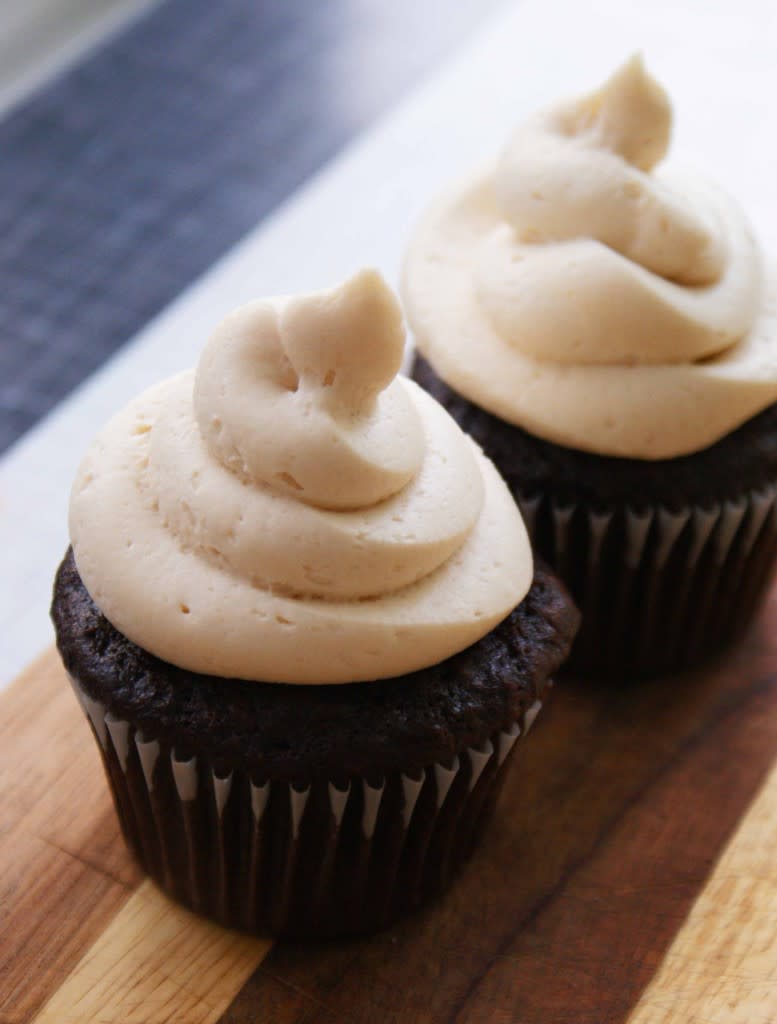 Black and Tan Cupcakes