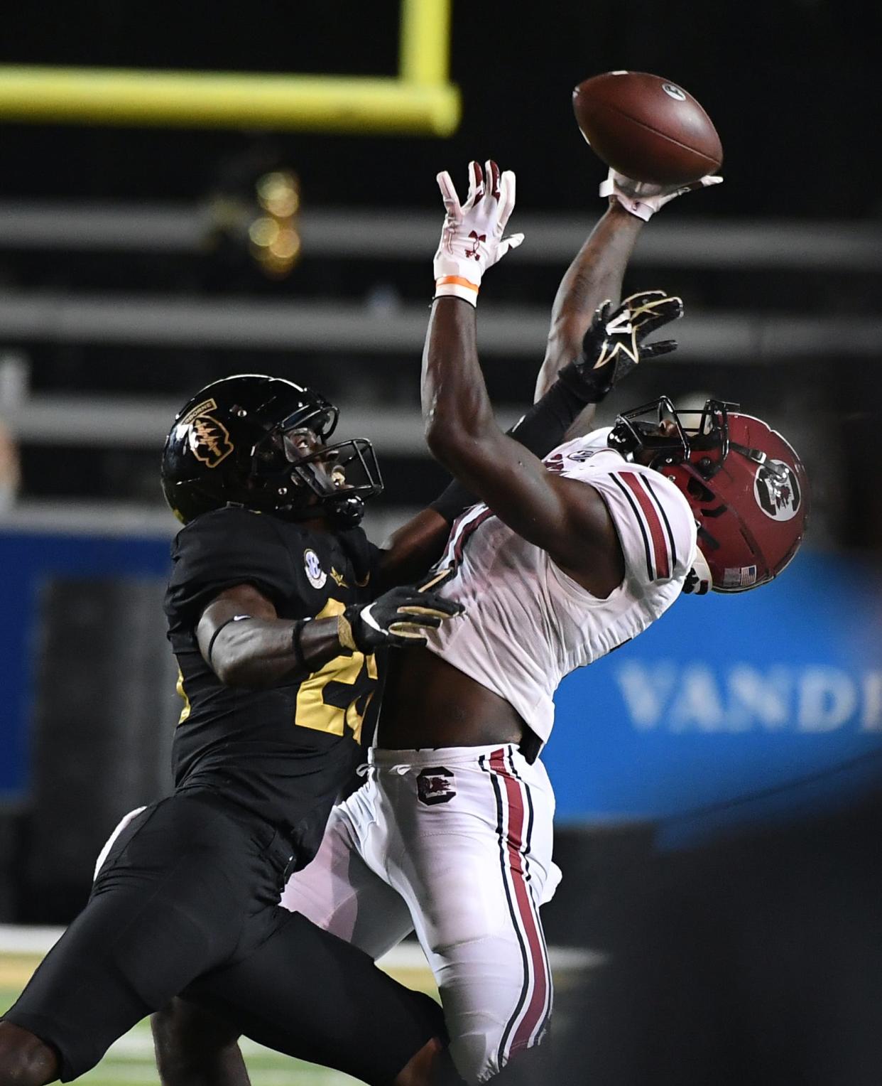 South Carolina wide receiver Xavier Legette is unable to pull in a catch as he is defended by Vanderbilt cornerback Jeremy Lucien.