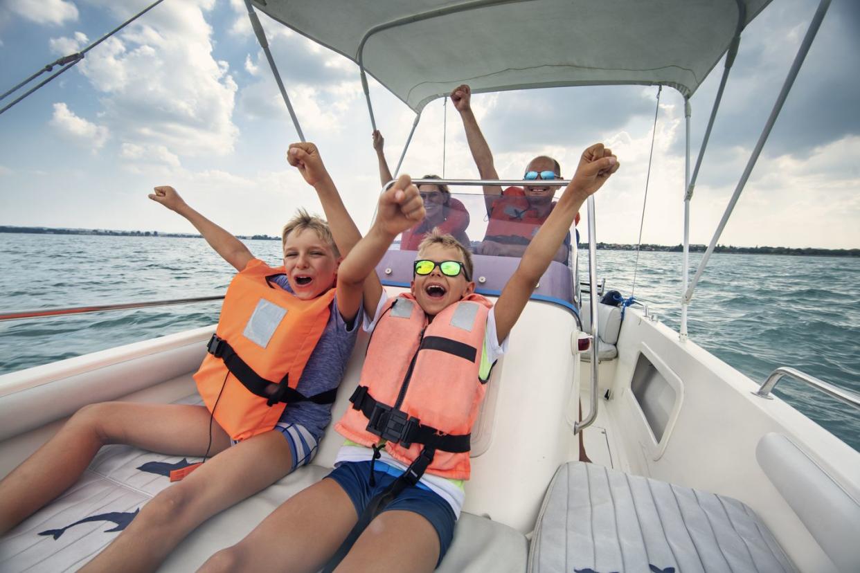 summer activities for kids boat ride