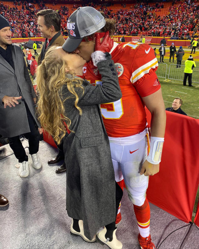 Patrick Mahomes Cuddles Up to Fiancée Brittany Matthews in Romantic  Instagram Photos: 'Me & You