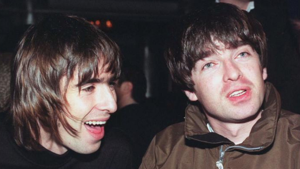 Liam and Noel Gallagher in 1997