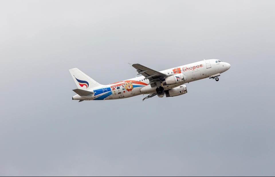 CHIANG MAI INTERNATIONAL AIRPORT, CHIANG MAI, THAILAND - 2022/02/22: Bangkok Airways airplane takes off from Chiang Mai International Airport (CNX). (Photo by Pongmanat Tasiri/SOPA Images/LightRocket via Getty Images)