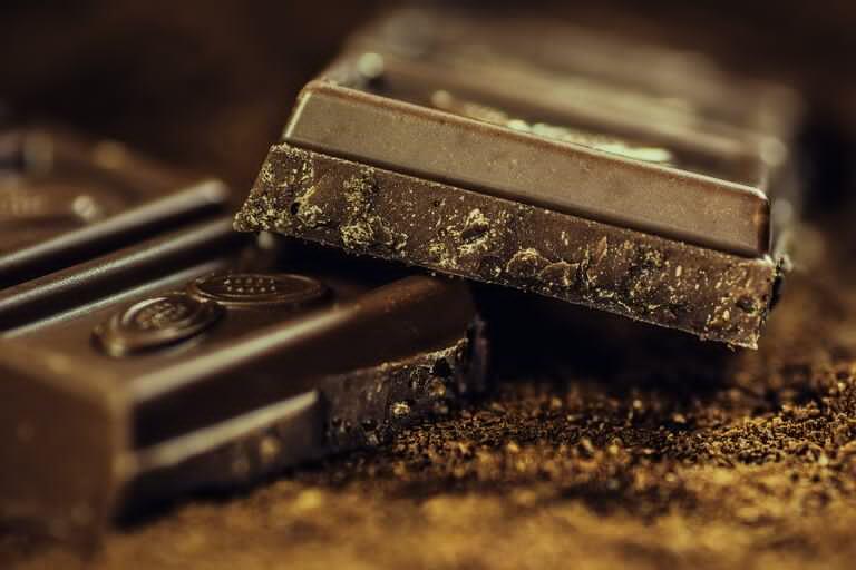 La relación entre el chocolate y al acné fue estudiado por la ciencia