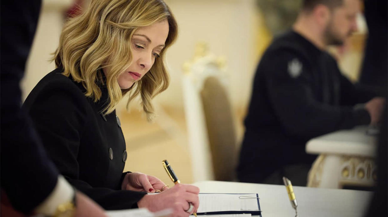 Italian Prime Minister Giorgia Meloni, signing Italy-Ukraine security agreement. Photo: Office of the President of Ukraine